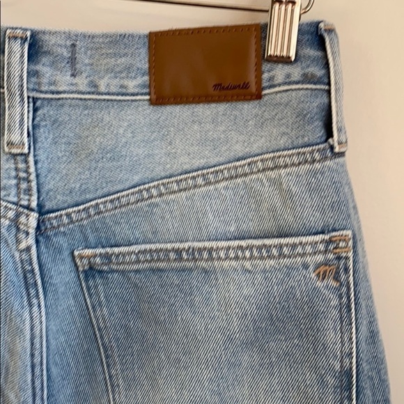 NWT Madewell The Mom jean in Gilford Wash SZ 28 - Picture 6 of 10